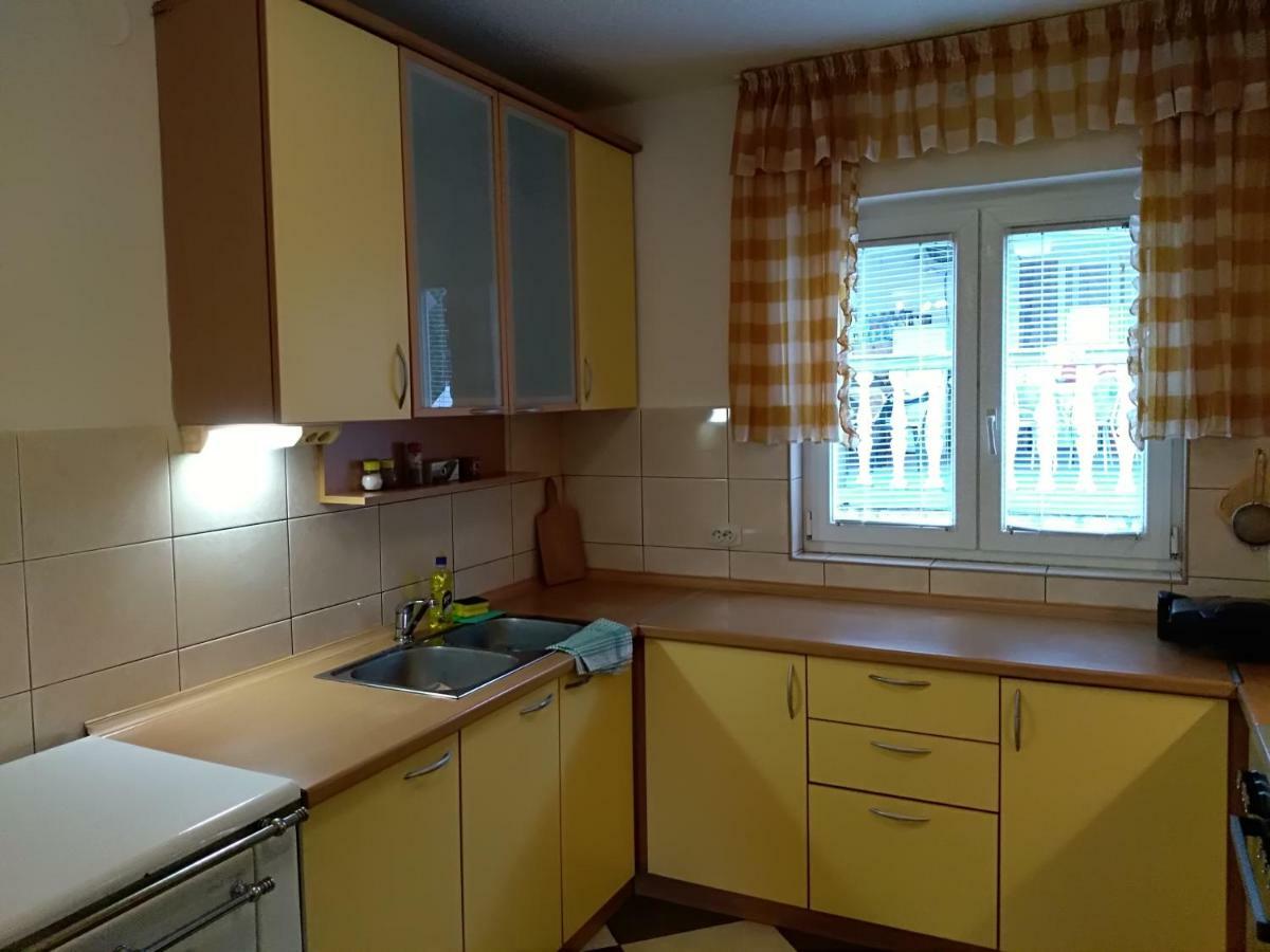 Apartmani Jovanovic Petrovac Exterior foto
