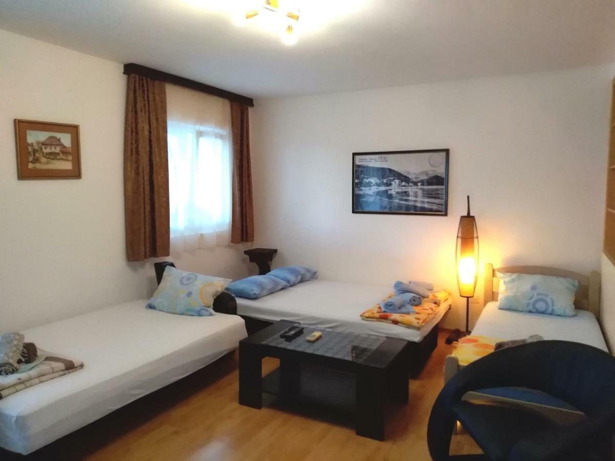 Apartmani Jovanovic Petrovac Exterior foto