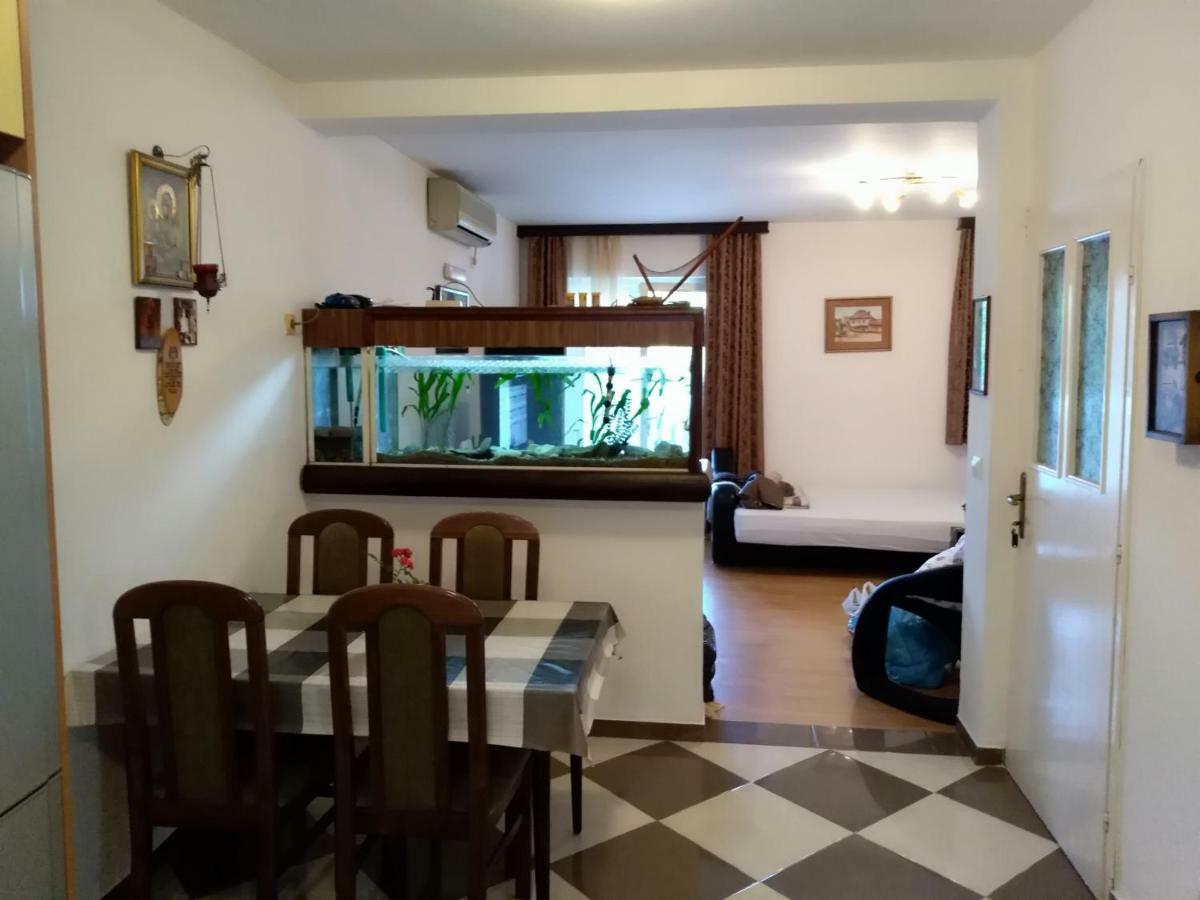 Apartmani Jovanovic Petrovac Exterior foto
