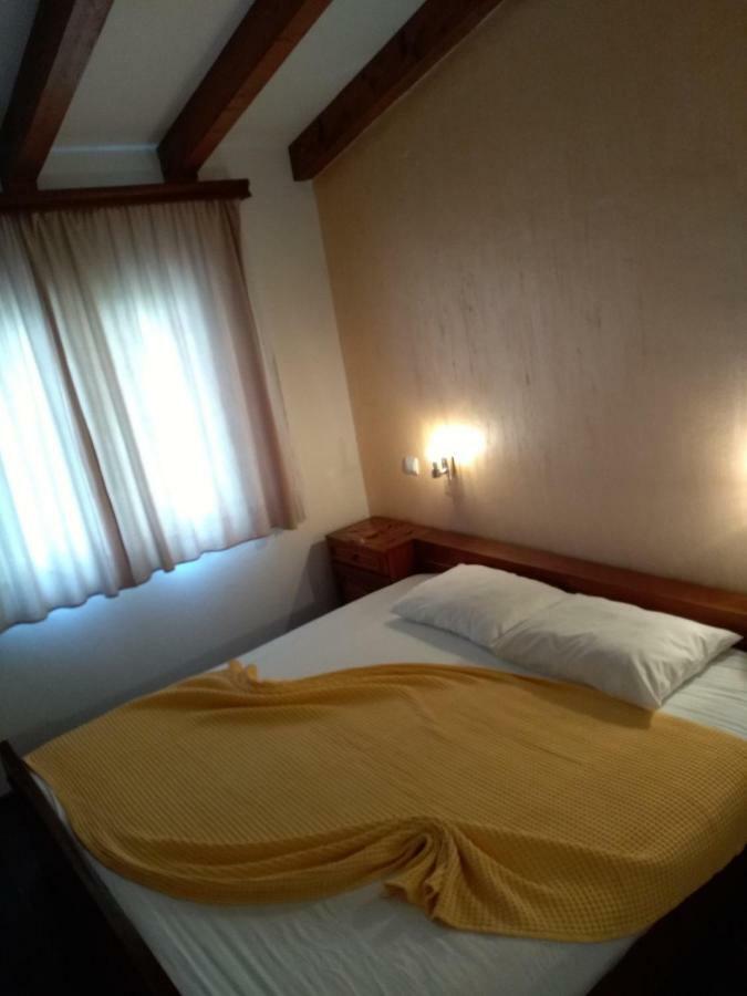 Apartmani Jovanovic Petrovac Exterior foto